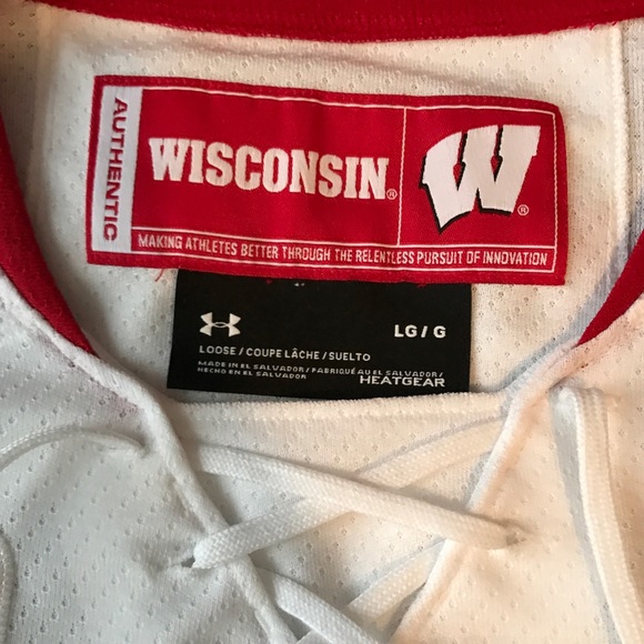 NWT Wisconsin Badgers Hockey jersey - Under Armour - Picture 2 of 3